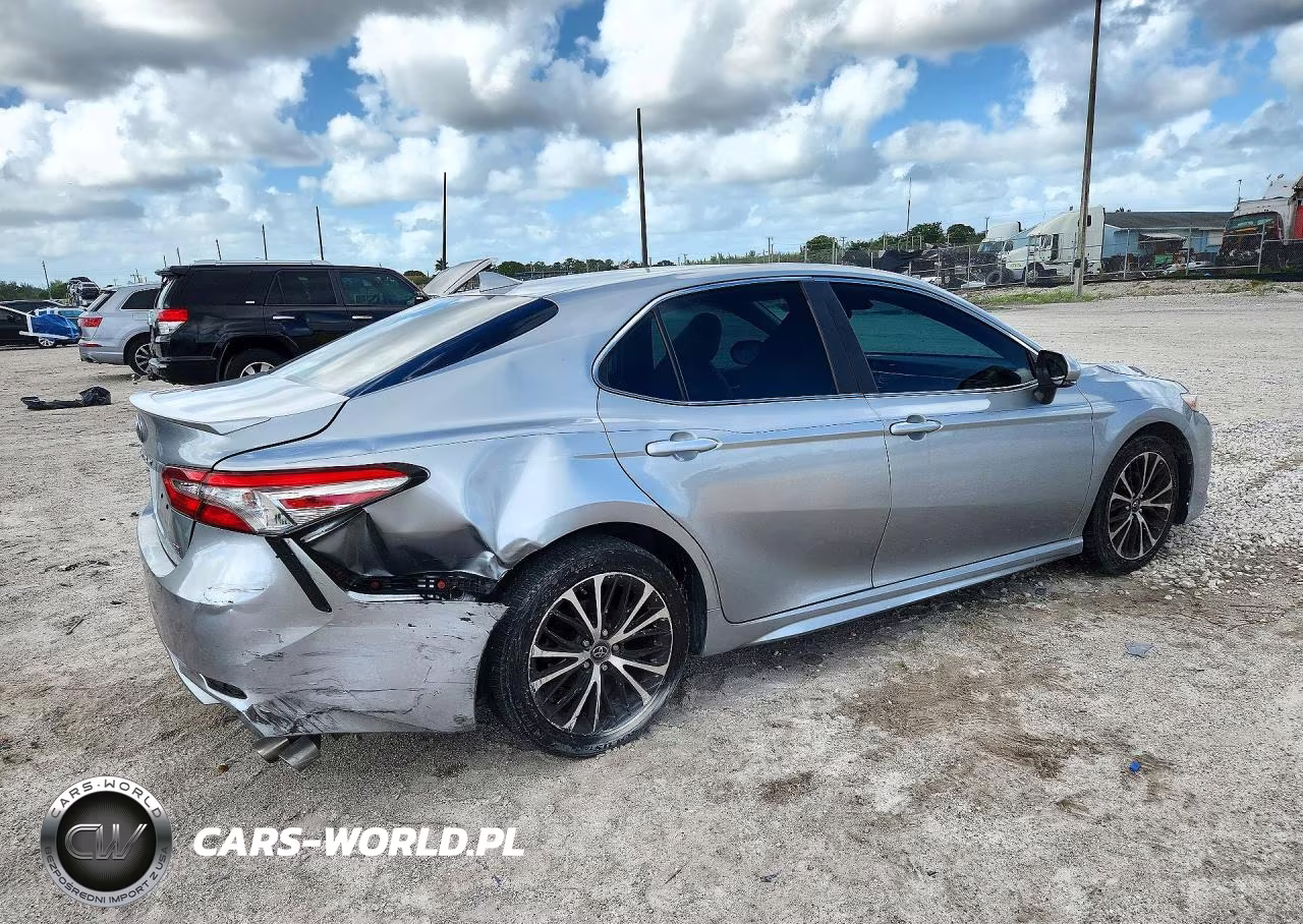 2019 Toyota Camry Se VIN:4T1B11HK1KU735823 - 3
