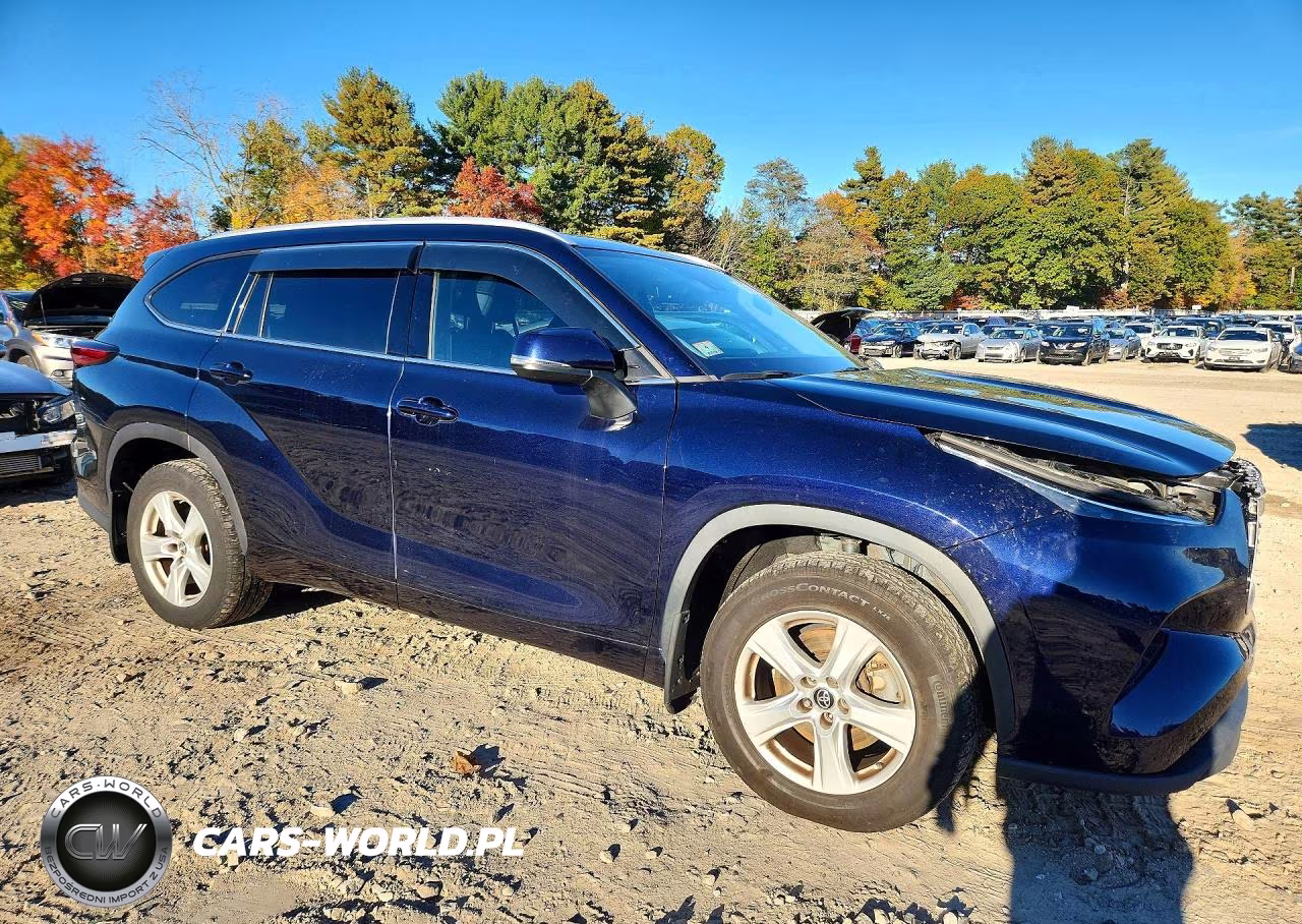 2022 Toyota Highlander Xle VIN:5TDGZRBH5NS575985 - 4
