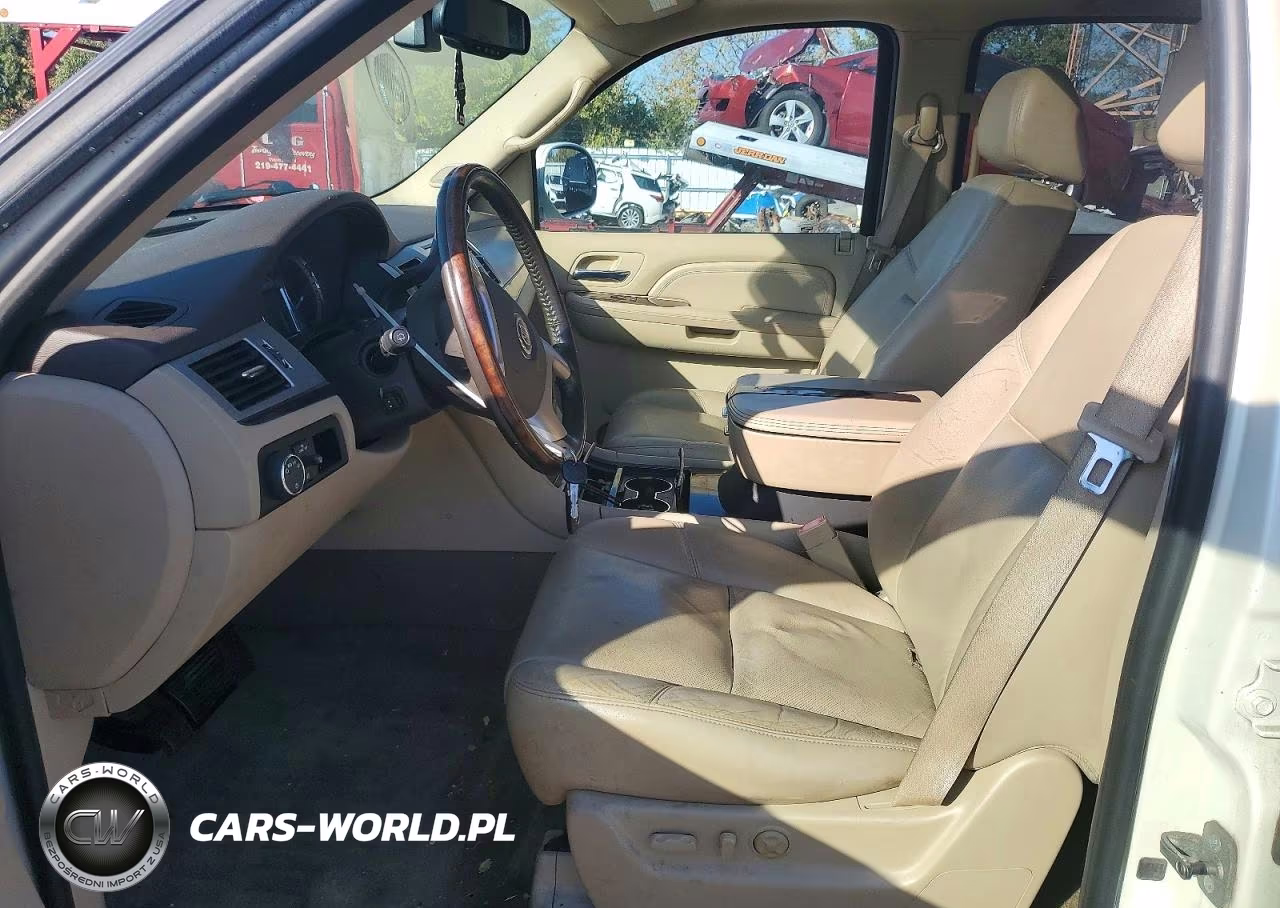 2009 Cadillac Escalade Luxury VIN:1GYFK23269R295847 - 7
