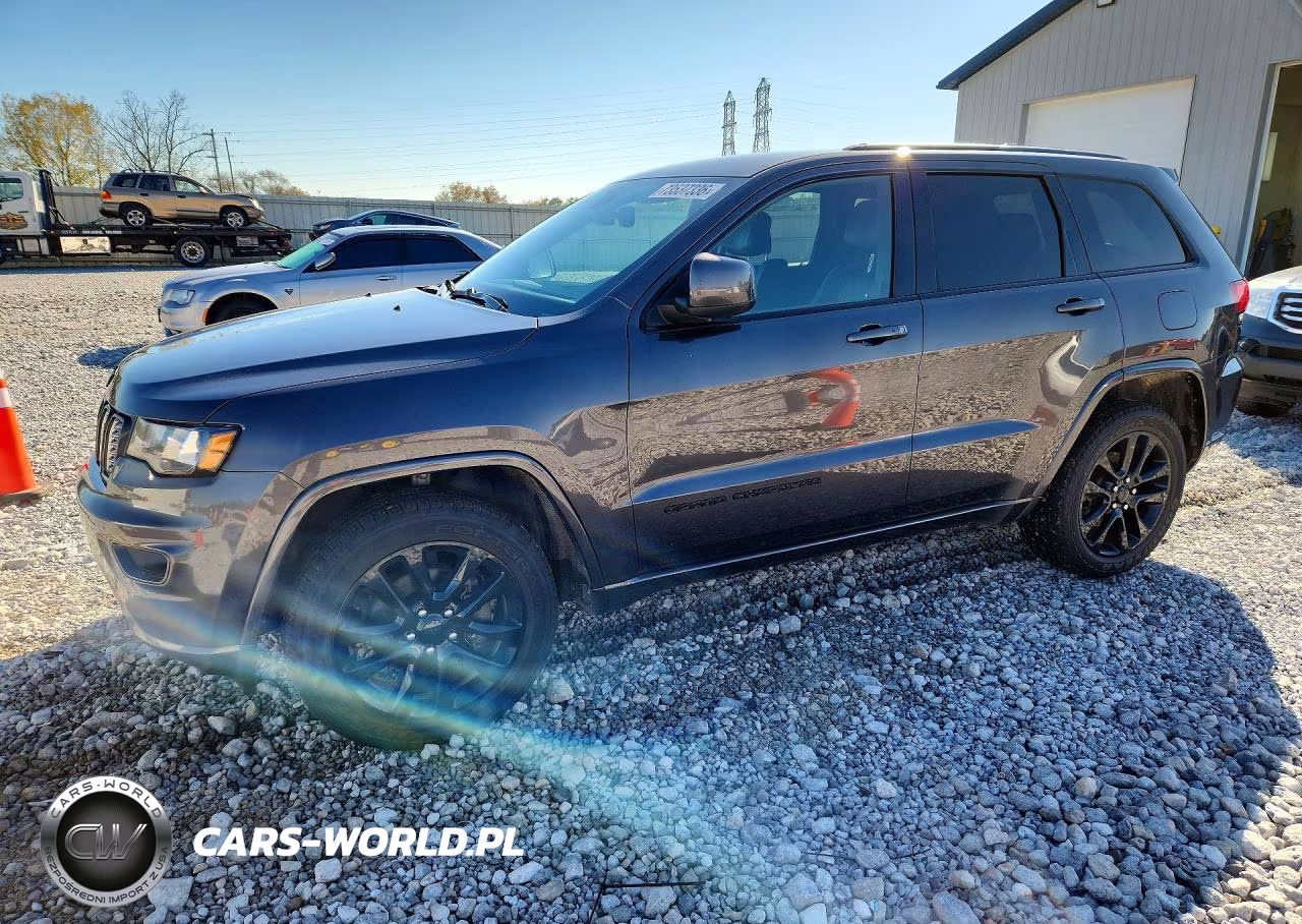 2020 Jeep Grand Cherokee Laredo