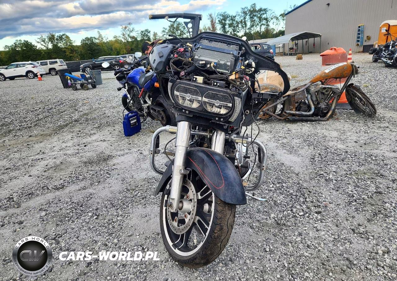 2015 Harley-Davidson Fltrxs Road Glide Special VIN:1HD1KTM1XFB698213 - 2