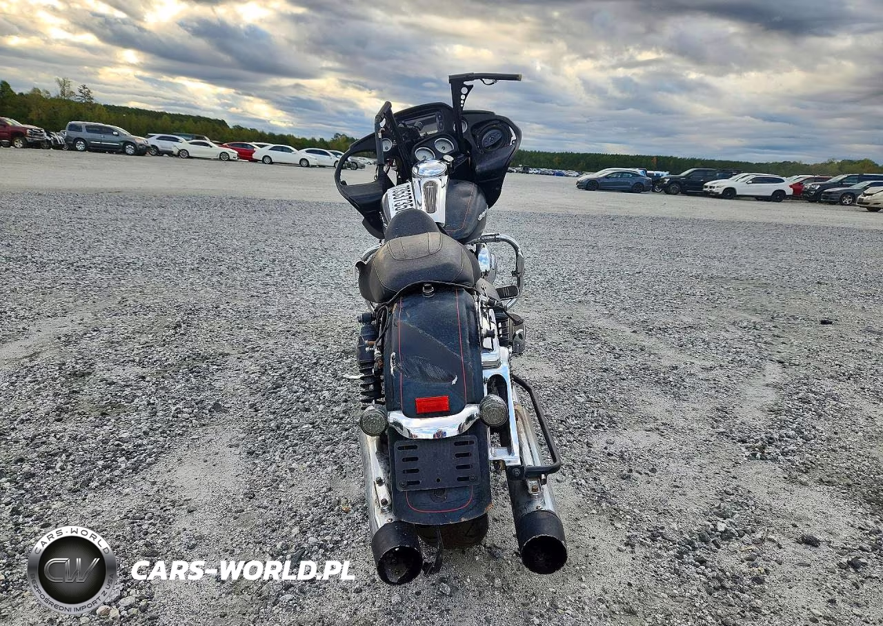 2015 Harley-Davidson Fltrxs Road Glide Special VIN:1HD1KTM1XFB698213 - 4