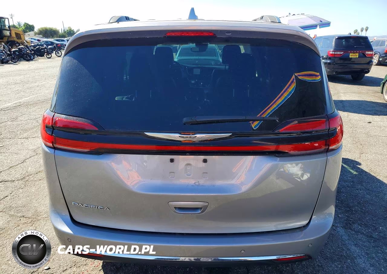 2021 Chrysler Pacifica Touring L VIN:2C4RC1BG0MR539888 - 6