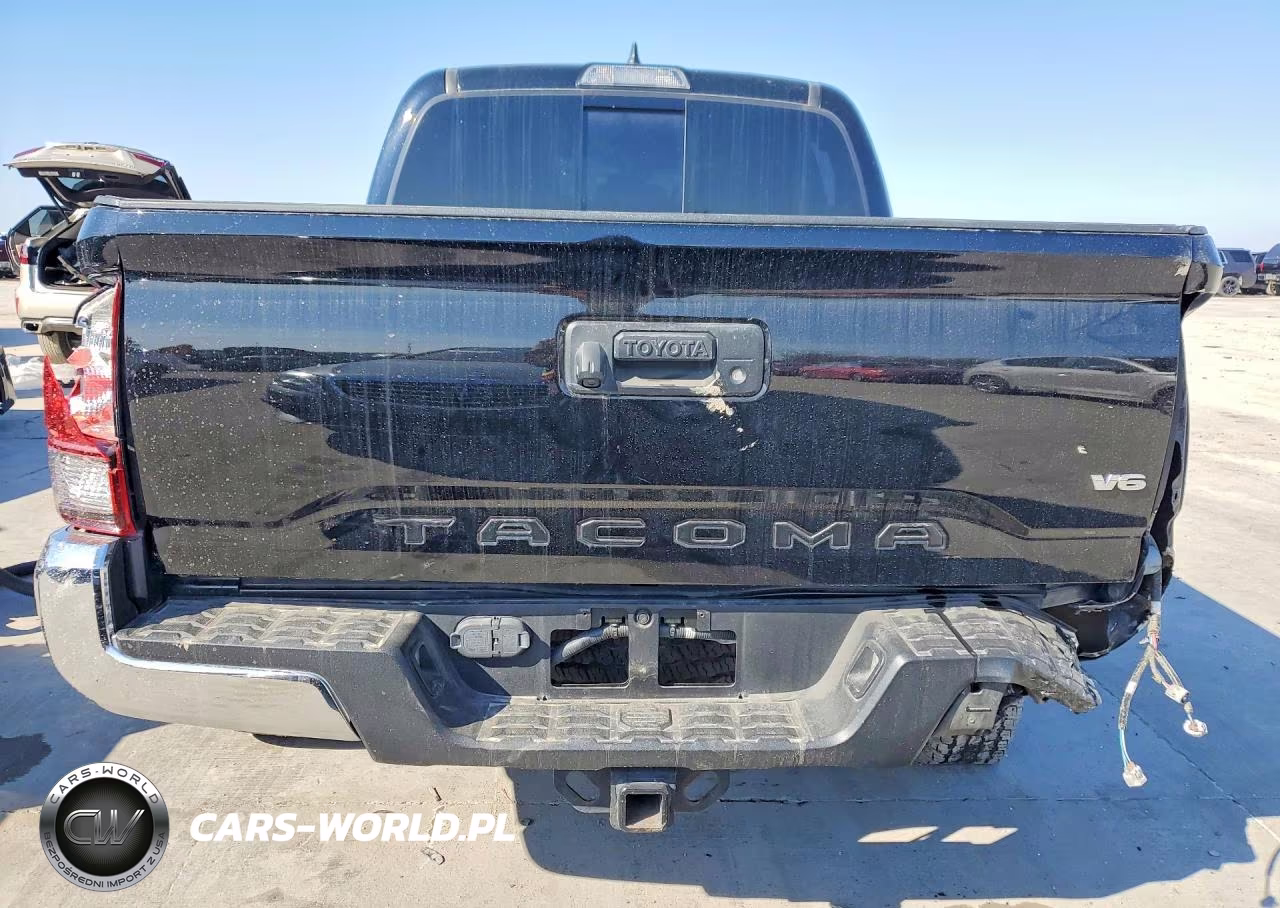 2018 Toyota Tacoma Double Cab VIN:5TFCZ5AN2JX129375 - 6