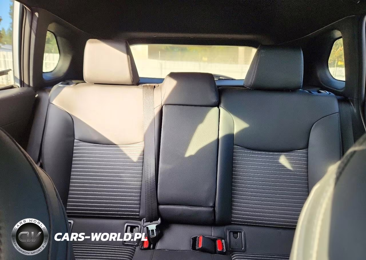 2025 Toyota Corolla Cross Hybrid Xse VIN:7MUFBABG0SV081589 - 10