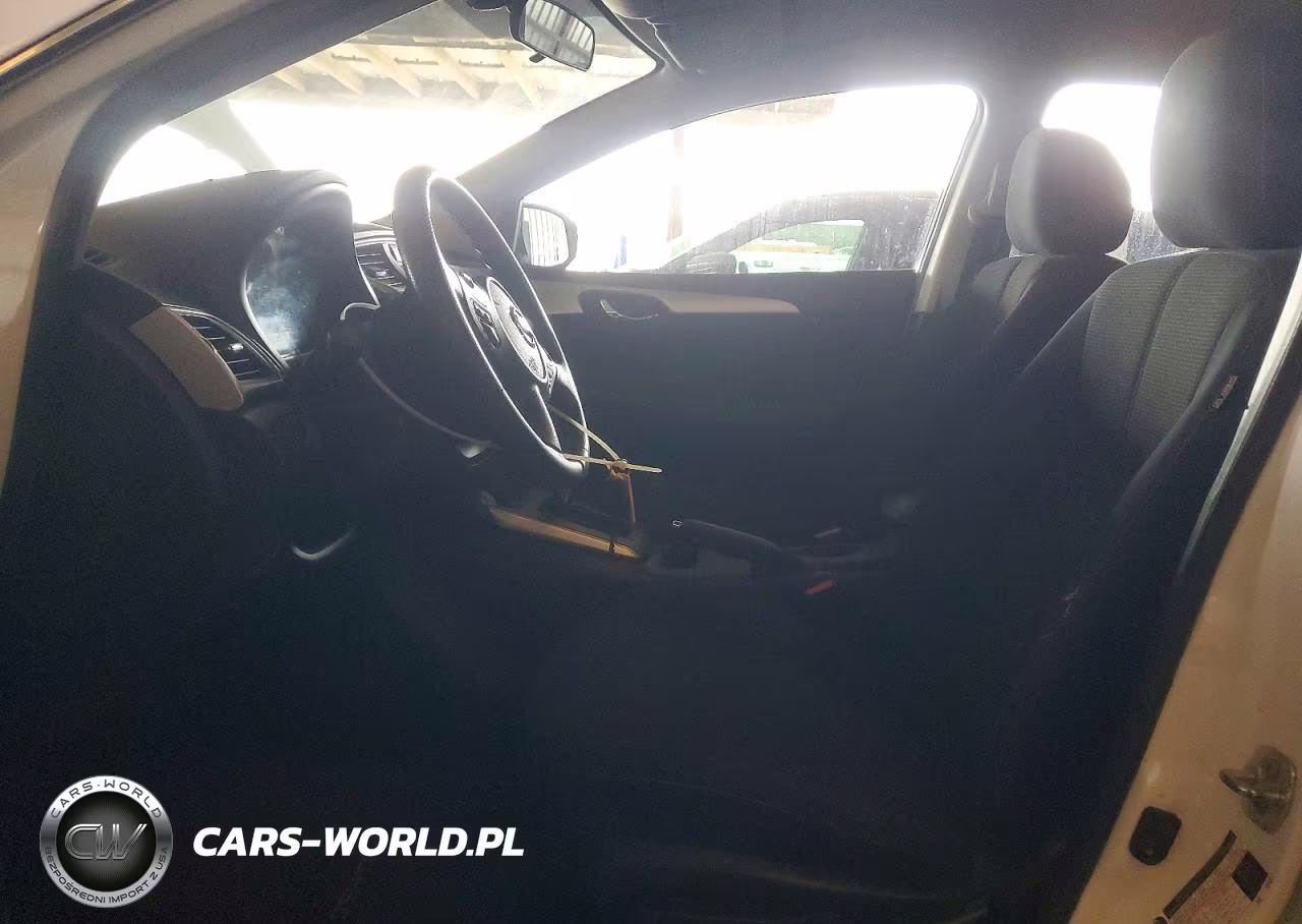 2018 Nissan Sentra S VIN:3N1AB7APXJY219674 - 7