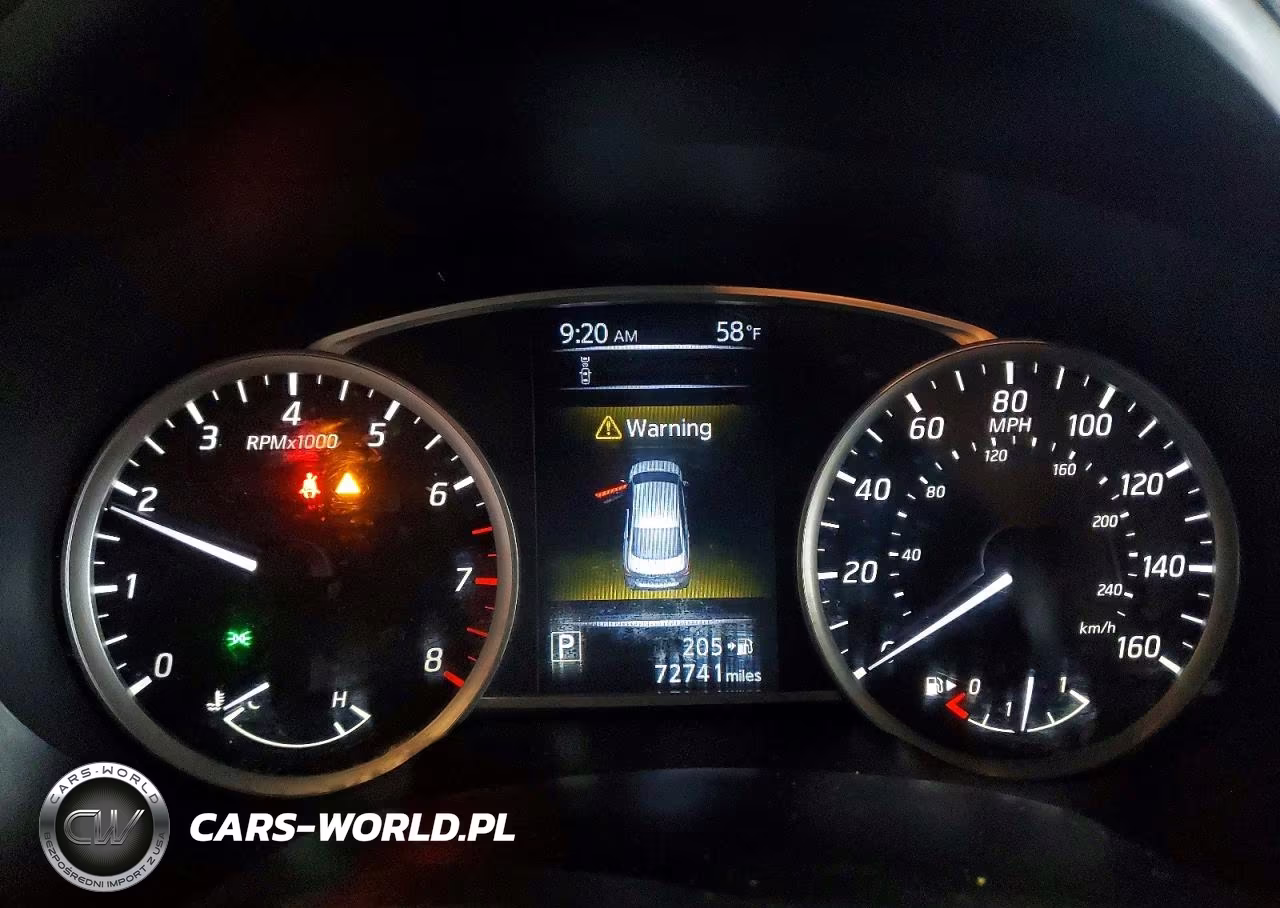 2018 Nissan Sentra S VIN:3N1AB7APXJY219674 - 9