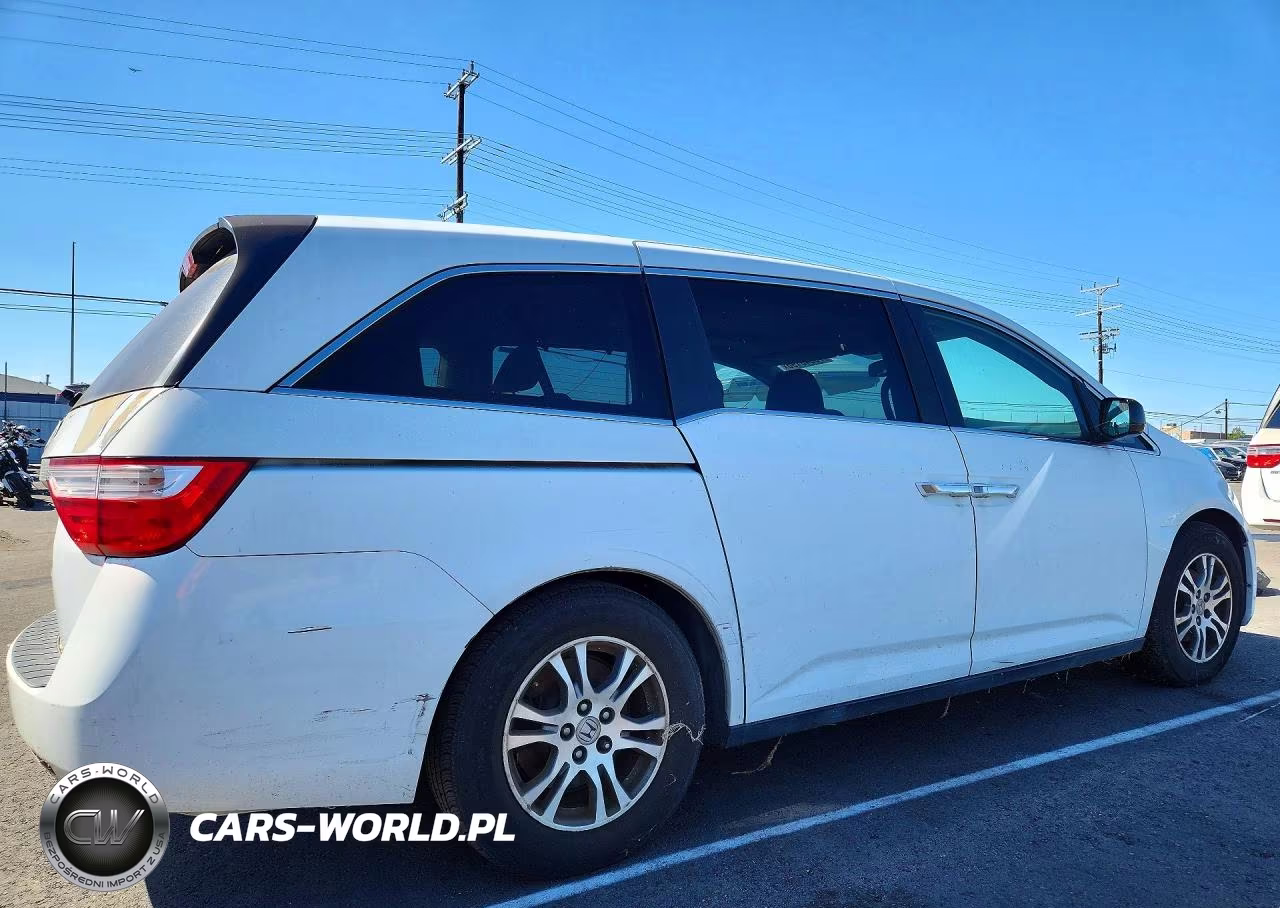 2013 Honda Odyssey Exl VIN:5FNRL5H62DB009150 - 3