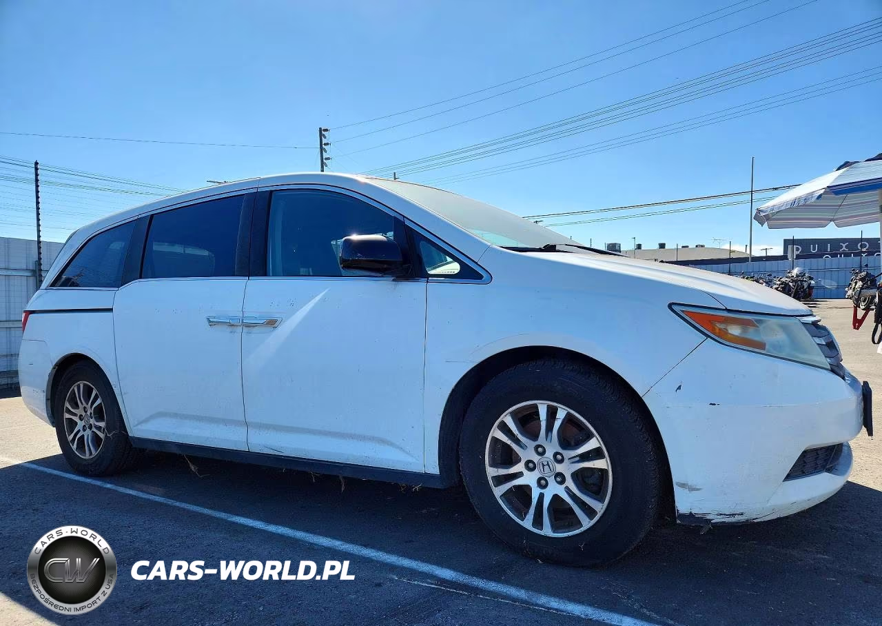 2013 Honda Odyssey Exl VIN:5FNRL5H62DB009150 - 4
