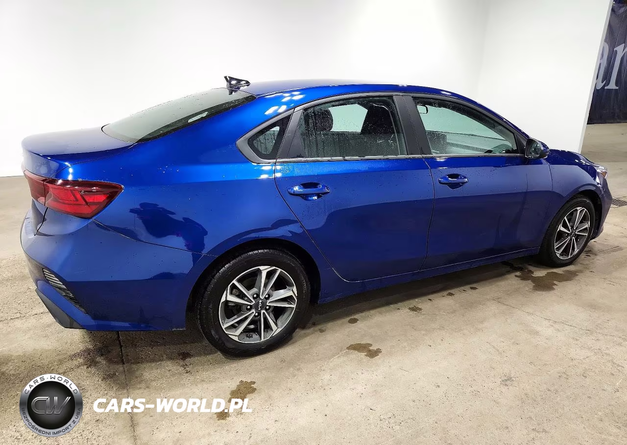 2024 Kia Forte Lxs VIN:3KPF24AD3RE785034 - 3