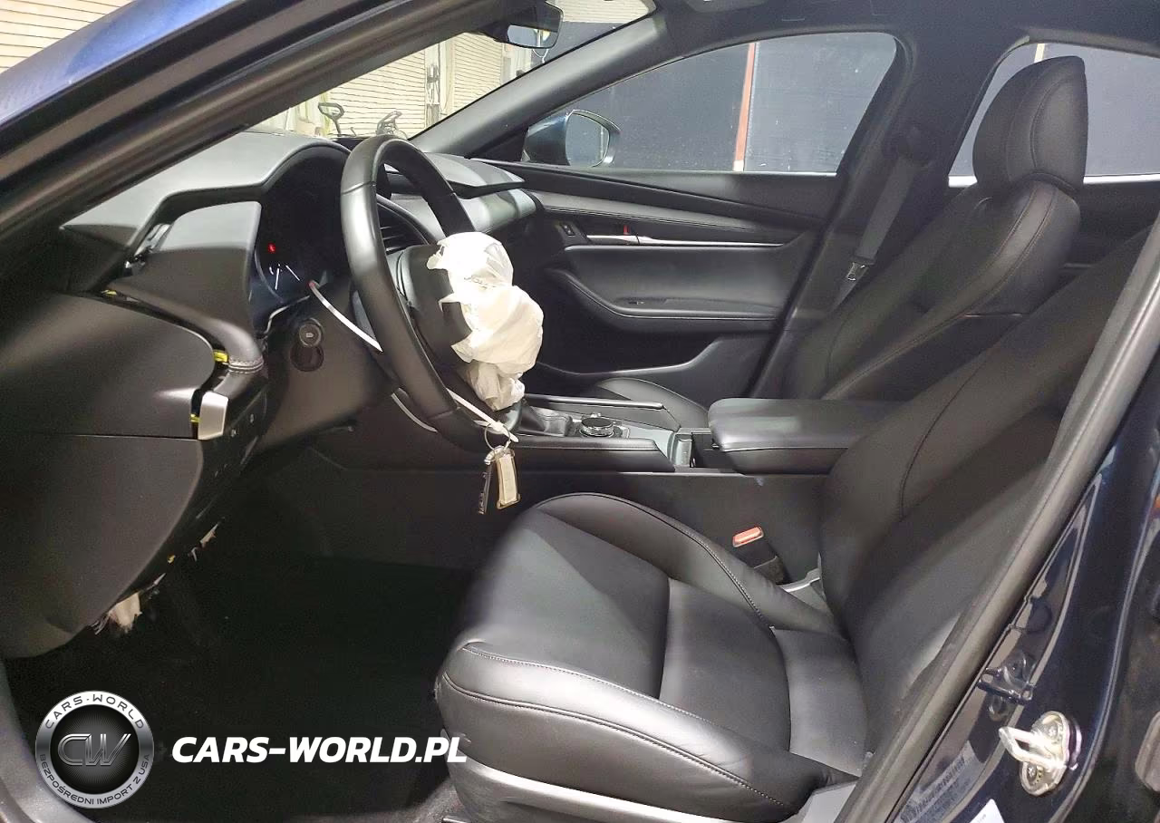 2026 Mazda 3 Preferred VIN:JM1BPALL4T1853810 - 7