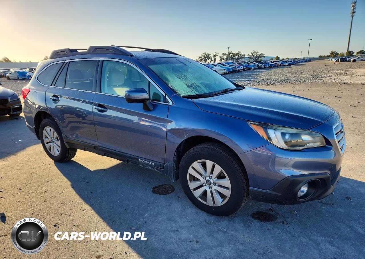 2015 Subaru Outback 2.5I Premium VIN:4S4BSBCC0F3203266 - 4