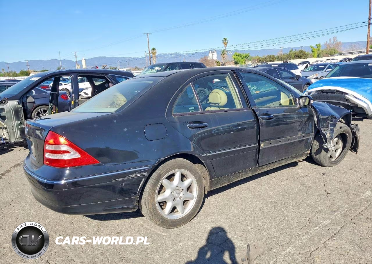 2003 Mercedes-Benz C 240 VIN:WDBRF61JX3E014493 - 3