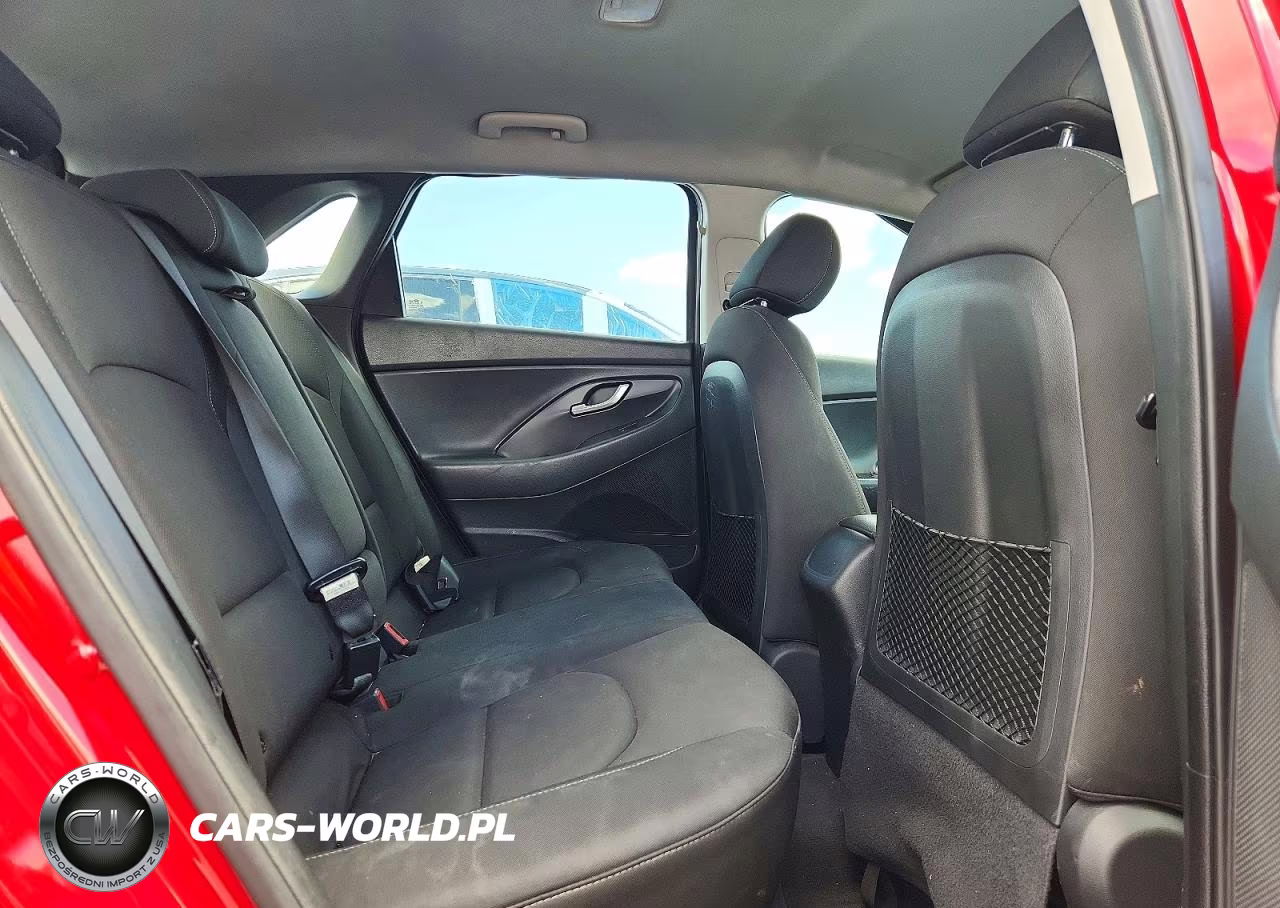 2018 Hyundai Elantra Gt Base VIN:KMHH35LE5JU025819 - 10