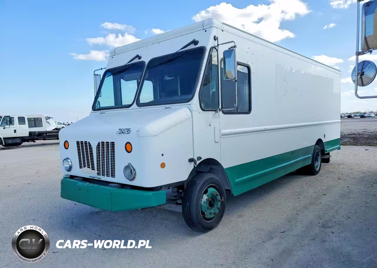 2012 Workhorse W62 Delivery Truck
