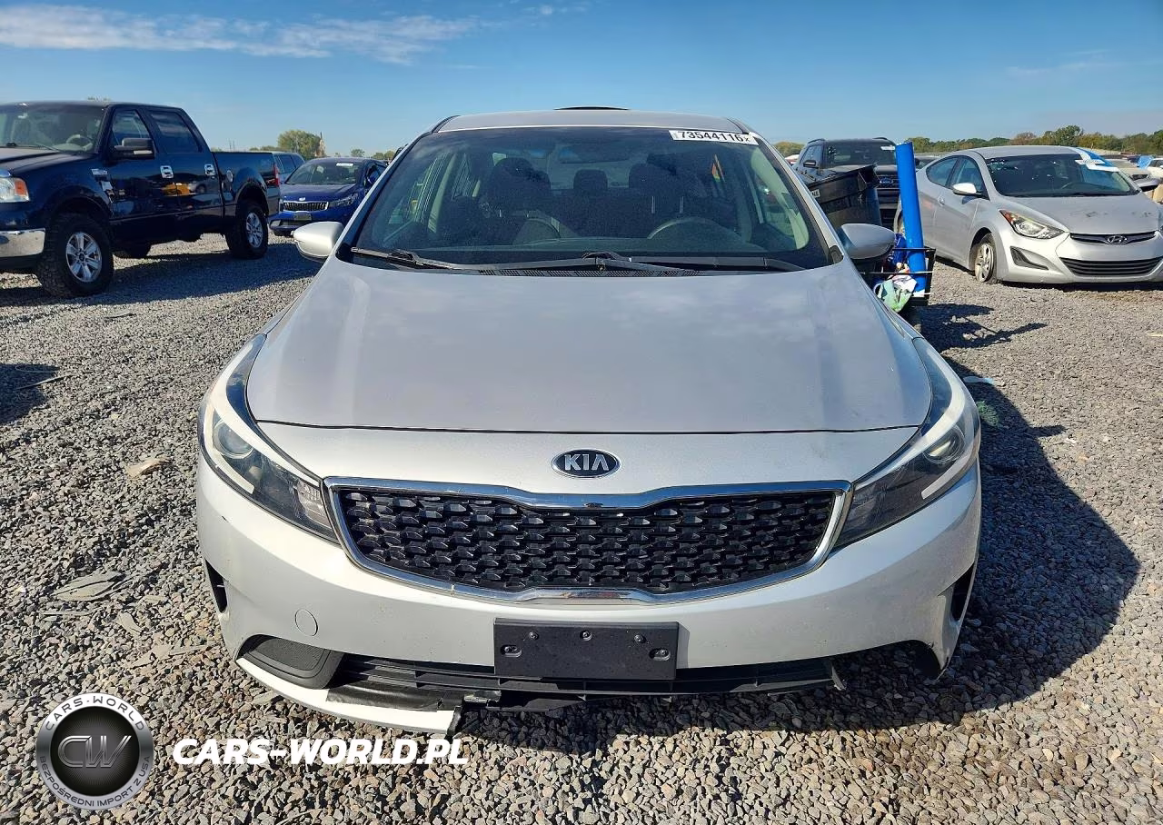 2017 Kia Forte Lx VIN:3KPFK4A77HE027061 - 5
