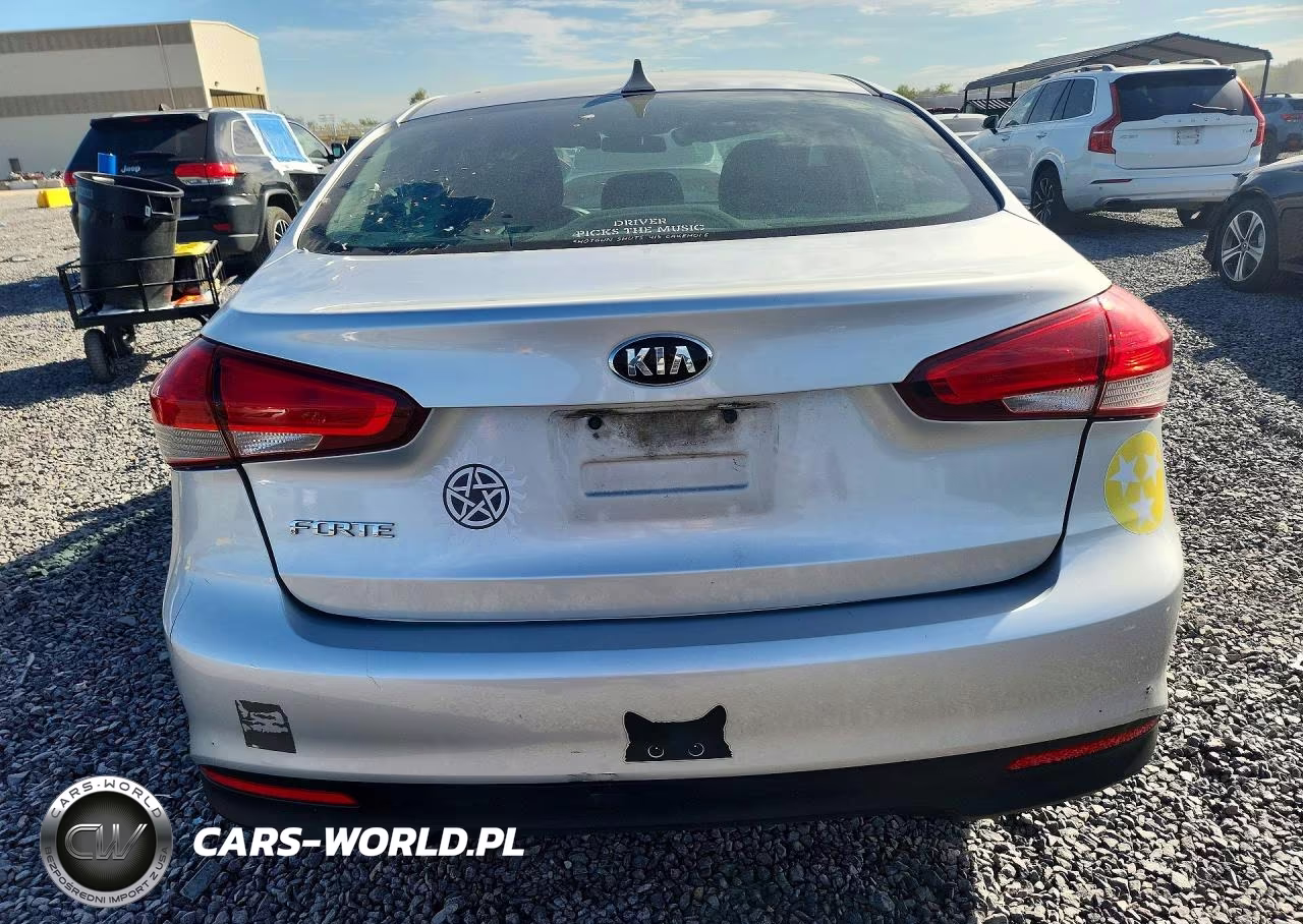 2017 Kia Forte Lx VIN:3KPFK4A77HE027061 - 6