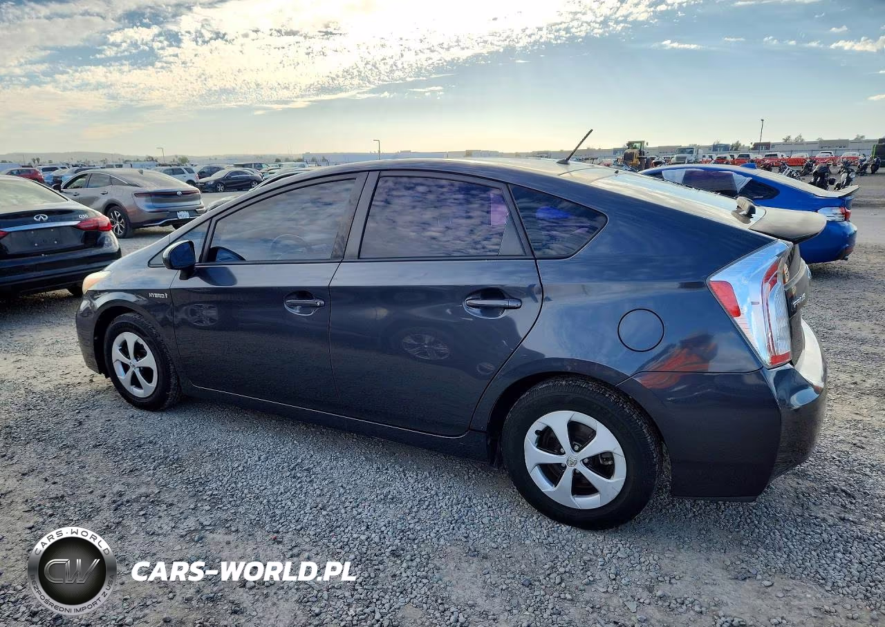 2014 Toyota Prius Hybrid 5D 2Wd VIN:JTDKN3DU2E1786104 - 2