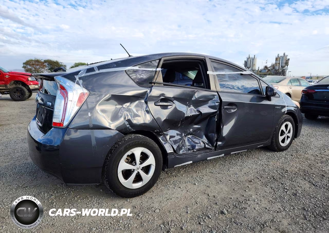 2014 Toyota Prius Hybrid 5D 2Wd VIN:JTDKN3DU2E1786104 - 3