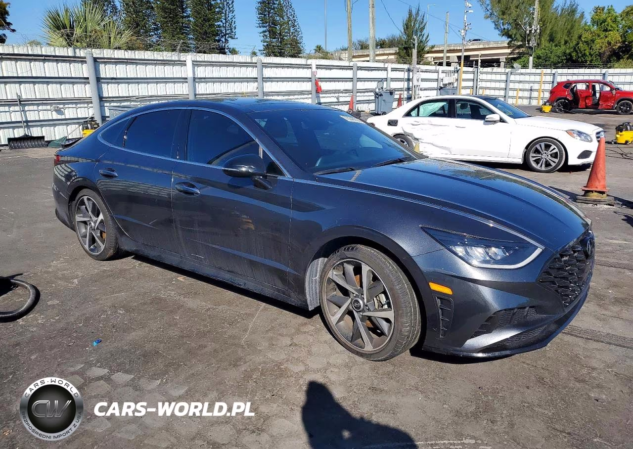 2022 Hyundai Sonata Sel Plus VIN:KMHL44J22NA245050 - 4