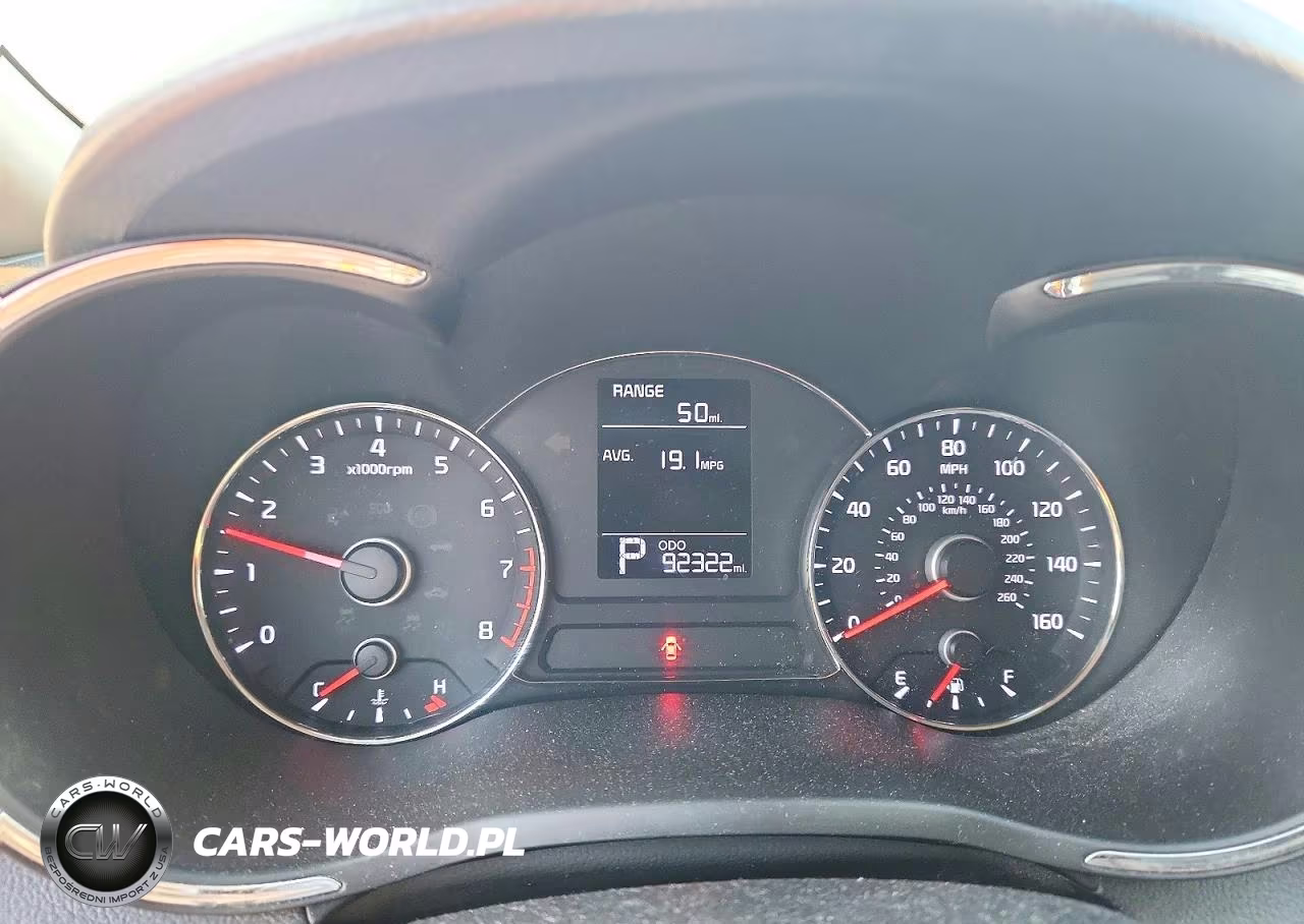 2016 Kia Forte Lx VIN:KNAFK4A60G5617570 - 9