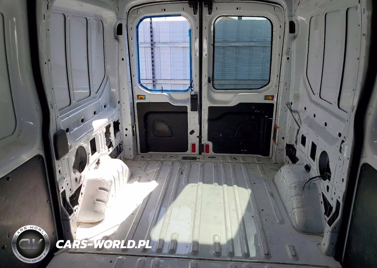 2020 Ford Transit 150 Delivery Van VIN:1FTYE2C80LKA55512 - 10