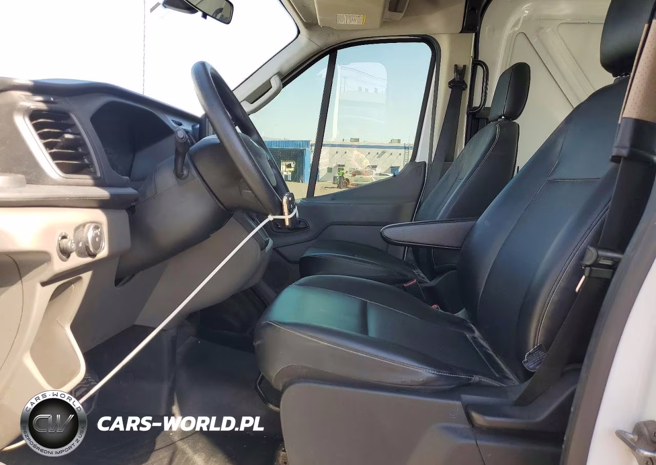 2020 Ford Transit 150 Delivery Van VIN:1FTYE2C80LKA55512 - 7