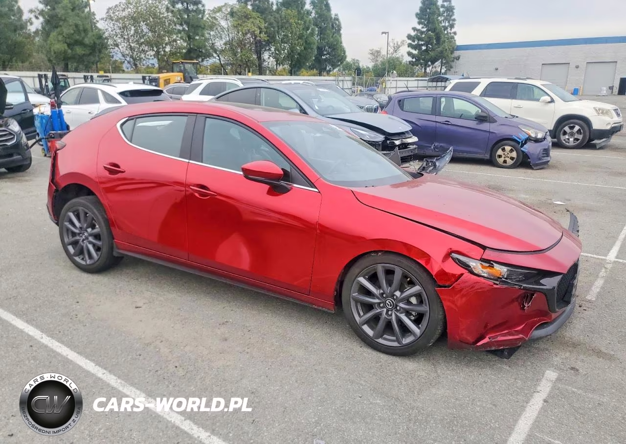 2024 Mazda 3 Preferred VIN:JM1BPALM5R1700550 - 4