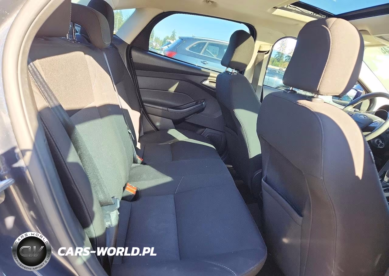 2017 Ford Focus Sel VIN:1FADP3H22HL248982 - 10