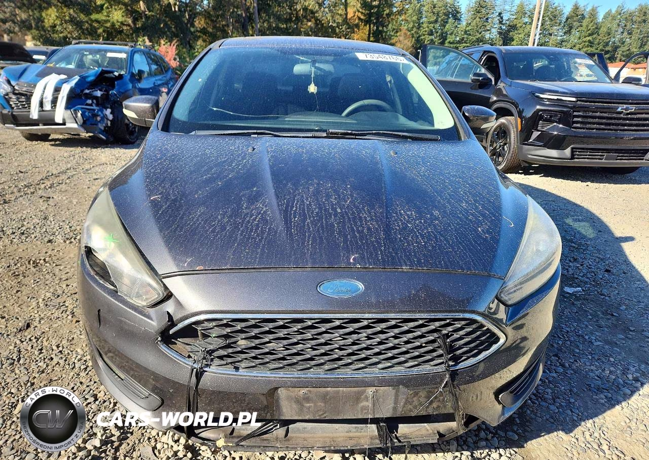 2017 Ford Focus Sel VIN:1FADP3H22HL248982 - 5
