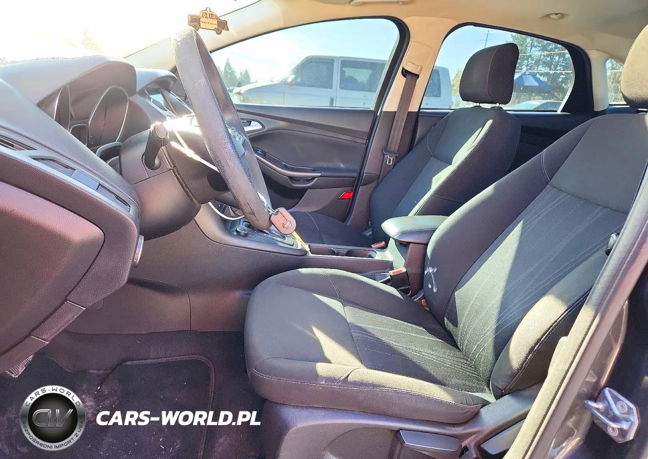 2017 Ford Focus Sel VIN:1FADP3H22HL248982 - 7