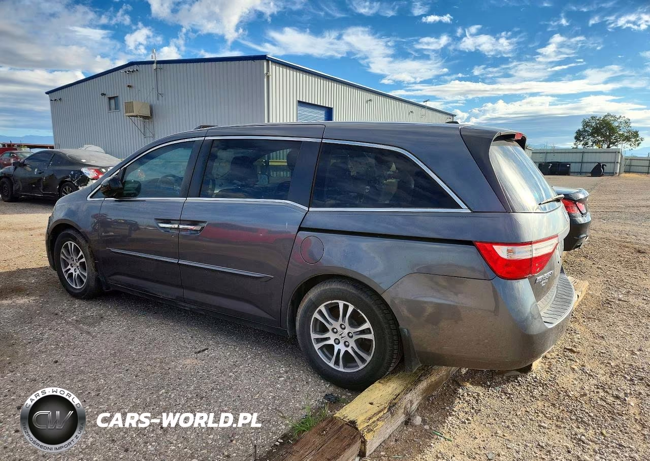 2013 Honda Odyssey Exl VIN:5FNRL5H64DB060570 - 2