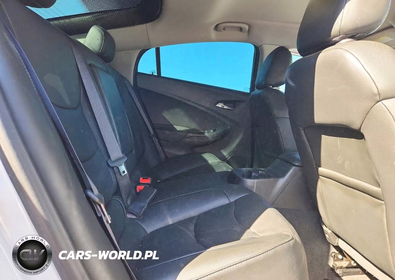 2018 Chevrolet Volt Premier VIN:1G1RB6S58JU104817 - 11