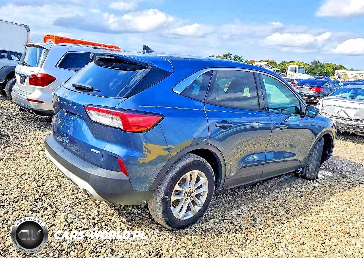 2020 Ford Escape Se VIN:1FMCU0G66LUC32803 - 3