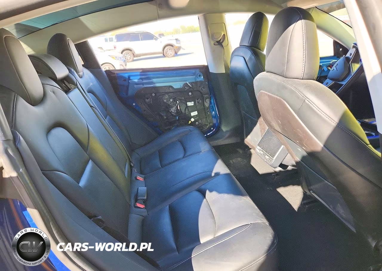 2020 Tesla Model 3 VIN:5YJ3E1EA4LF611967 - 10