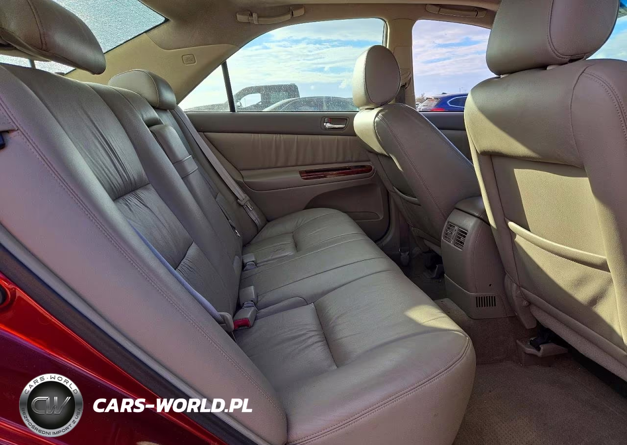 2002 Toyota Camry Xle V6 VIN:JTDBF30K220018917 - 10