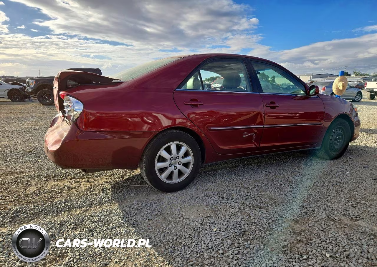 2002 Toyota Camry Xle V6 VIN:JTDBF30K220018917 - 3