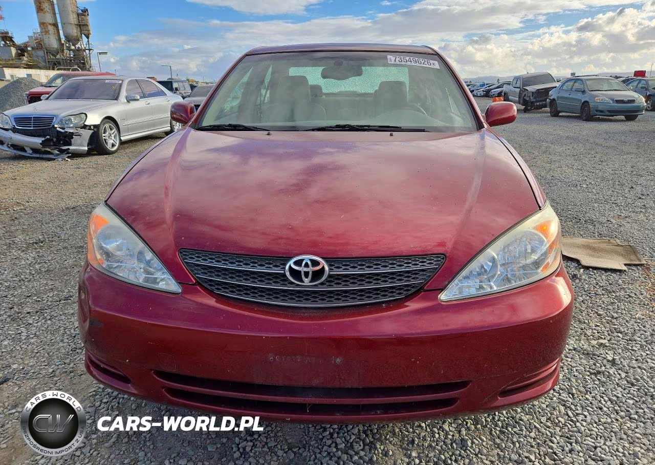 2002 Toyota Camry Xle V6 VIN:JTDBF30K220018917 - 5