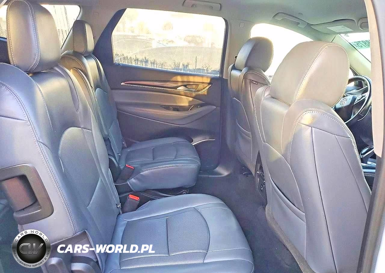 2018 Buick Enclave Essence VIN:5GAERBKW5JJ122102 - 10