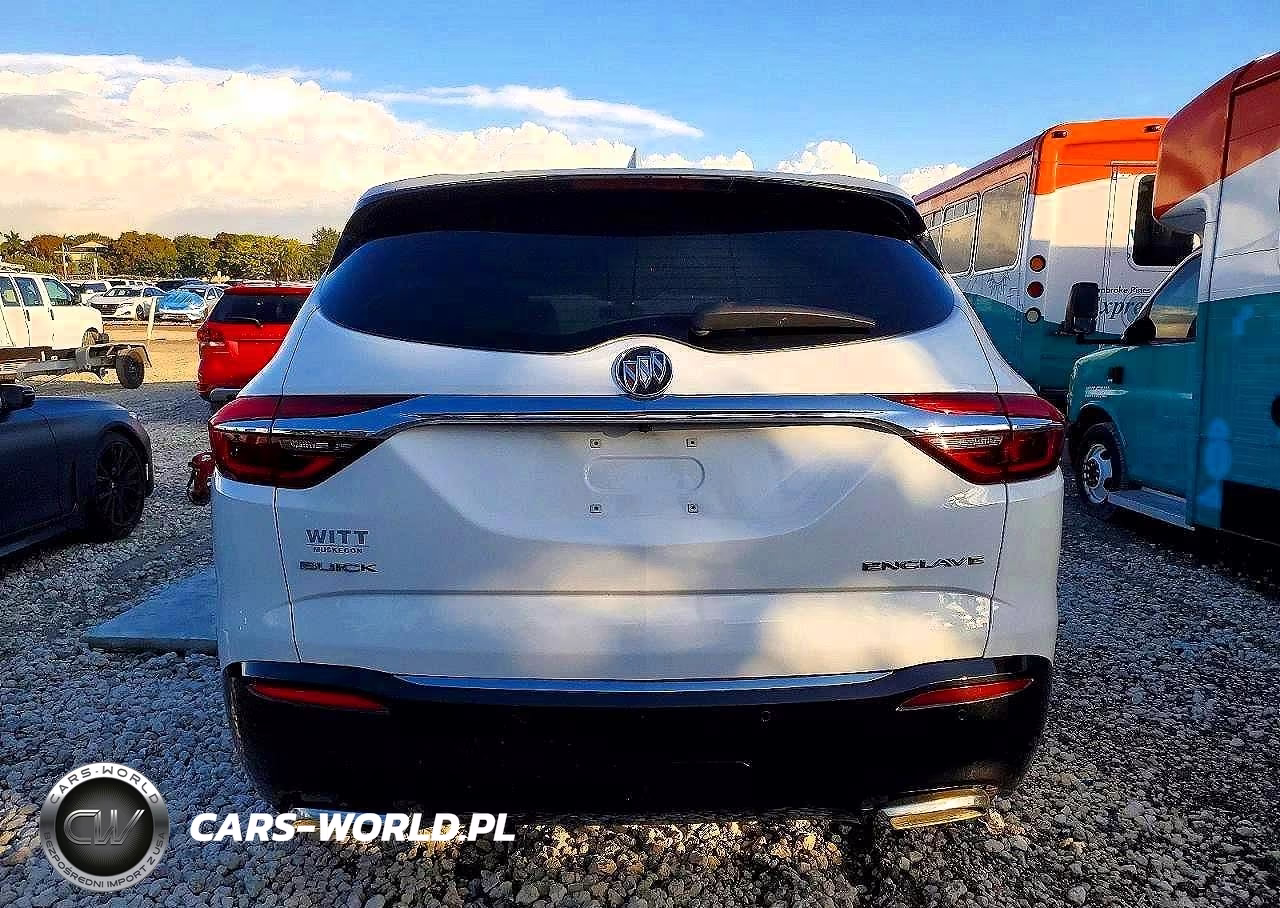 2018 Buick Enclave Essence VIN:5GAERBKW5JJ122102 - 6