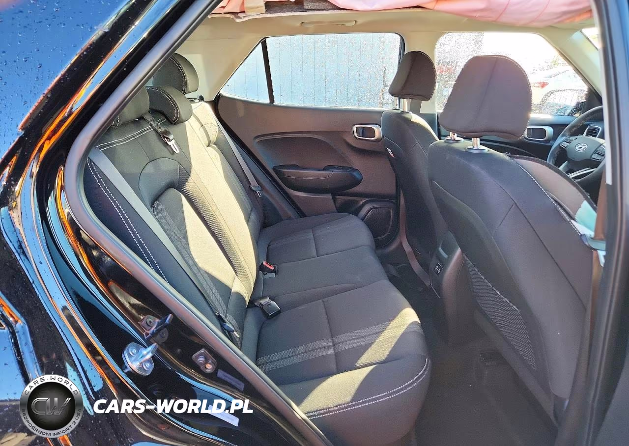 2026 Hyundai Venue Sel VIN:KMHRC8A31TU458354 - 11