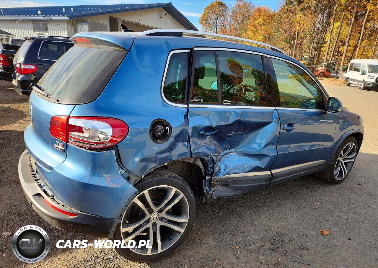 2017 Volkswagen Tiguan Sel VIN:WVGWV7AX1HK027414 - 3