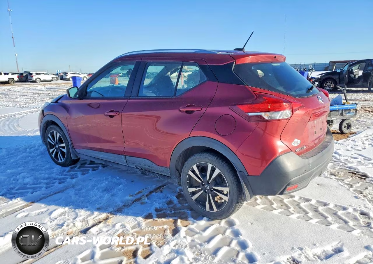2019 Nissan Kicks S VIN:3N1CP5CUXKL555437 - 2