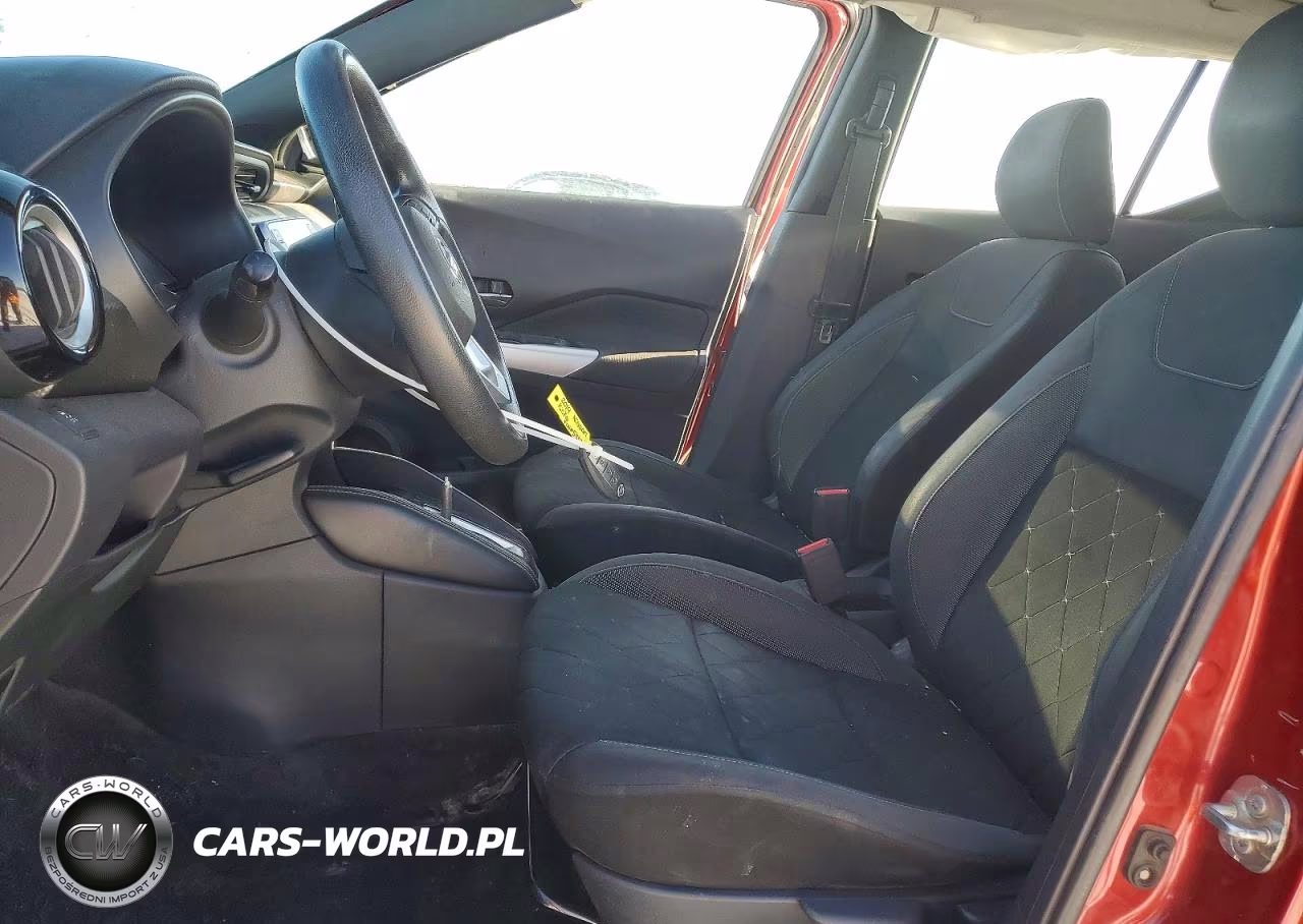 2019 Nissan Kicks S VIN:3N1CP5CUXKL555437 - 7
