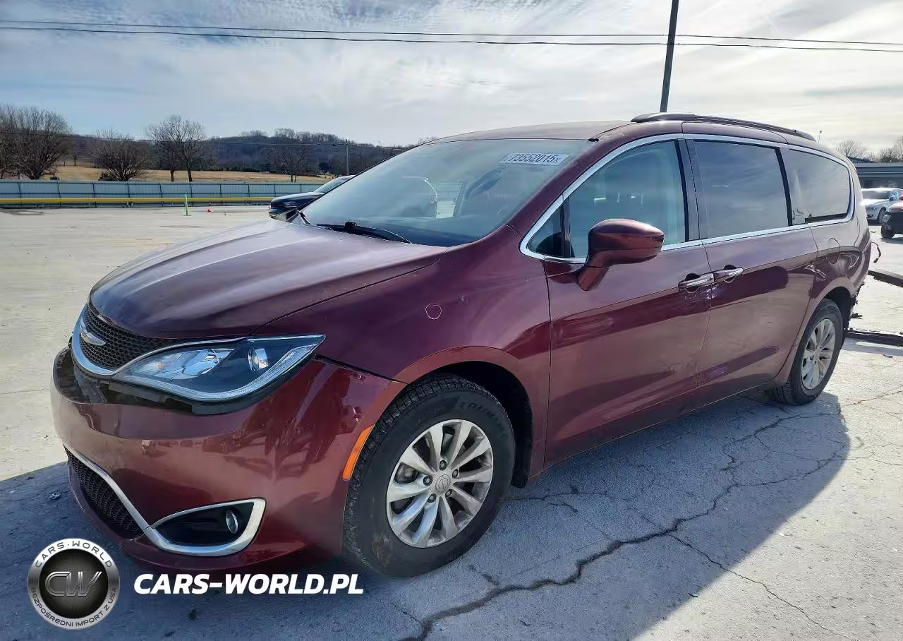 2018 Chrysler Pacifica Touring Plus