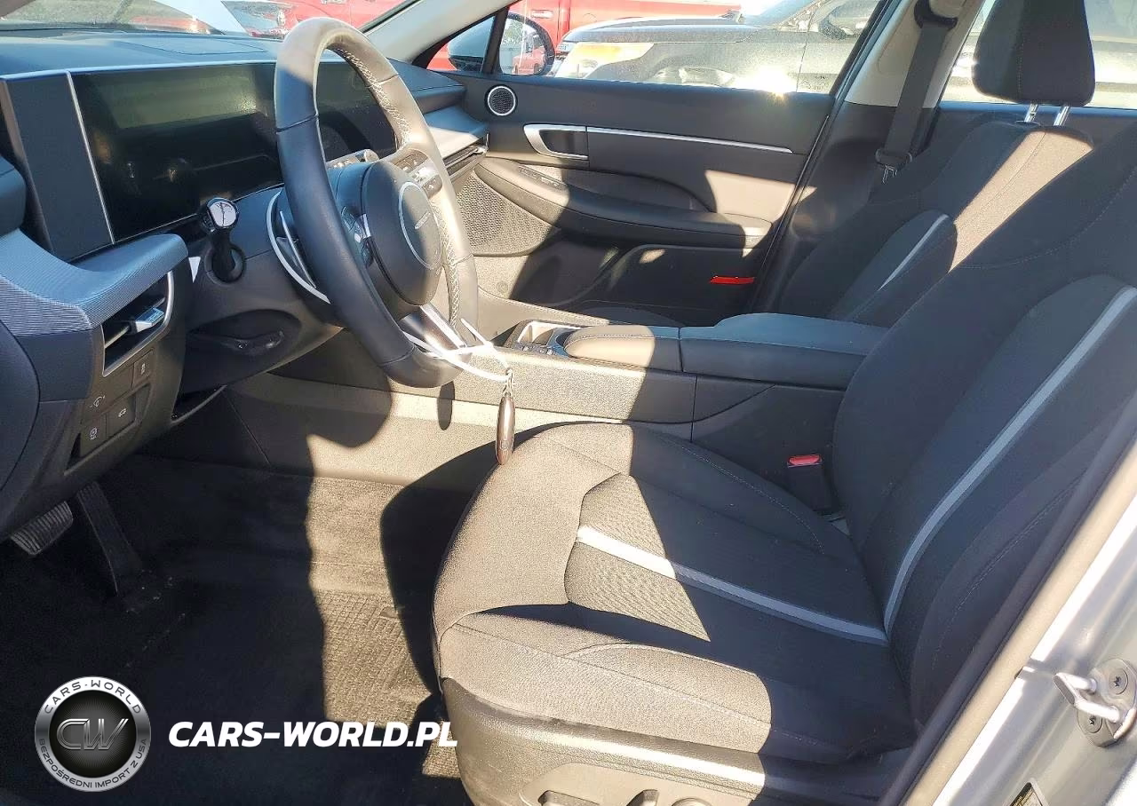 2026 Hyundai Sonata Sel Sport VIN:KMHL64JA8TA549238 - 7
