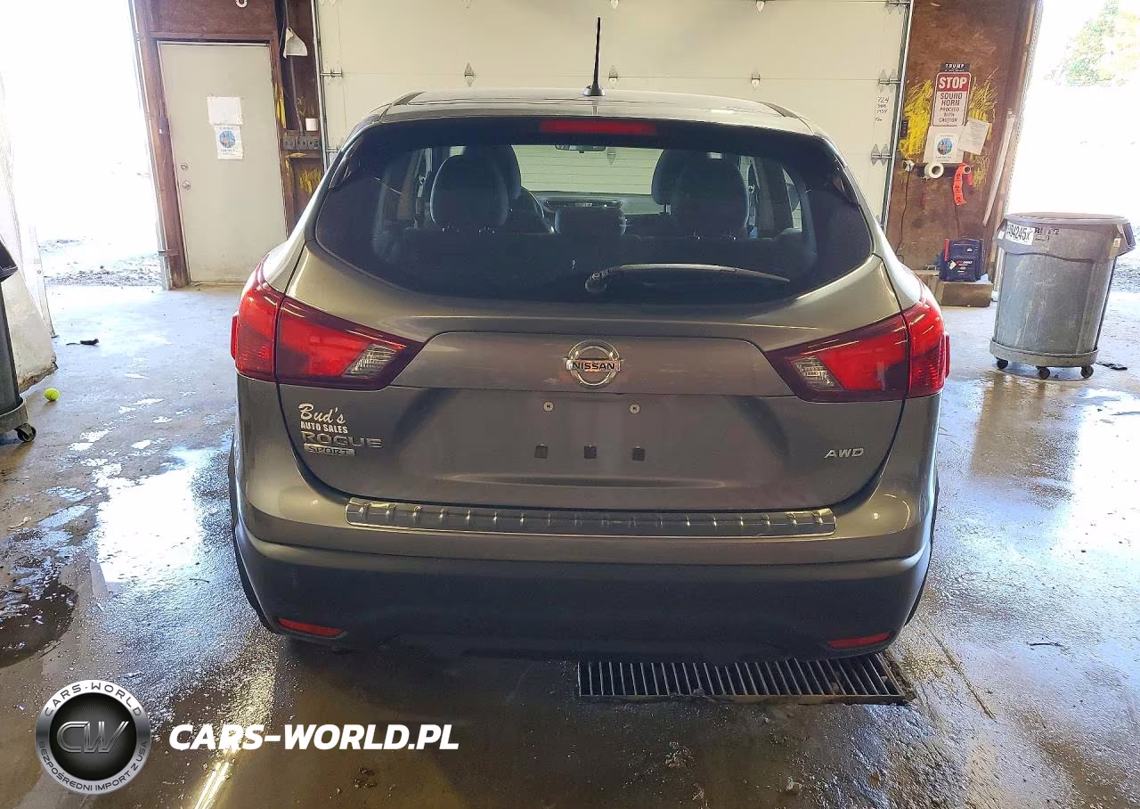 2017 Nissan Rogue Sport S VIN:JN1BJ1CR1HW129642 - 6