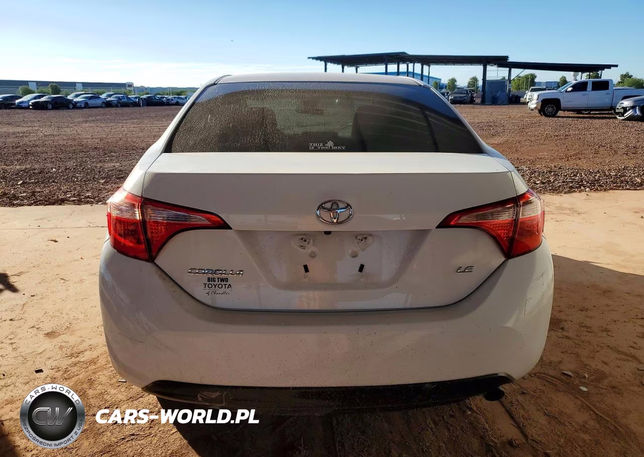 2018 Toyota Corolla Le VIN:2T1BURHE4JC963900 - 6