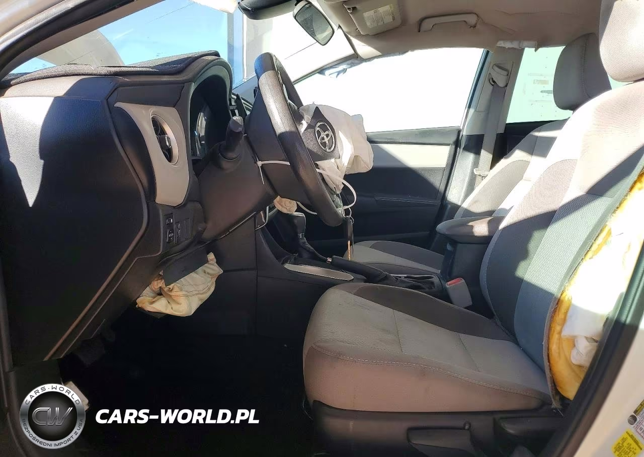 2018 Toyota Corolla Le VIN:2T1BURHE4JC963900 - 7