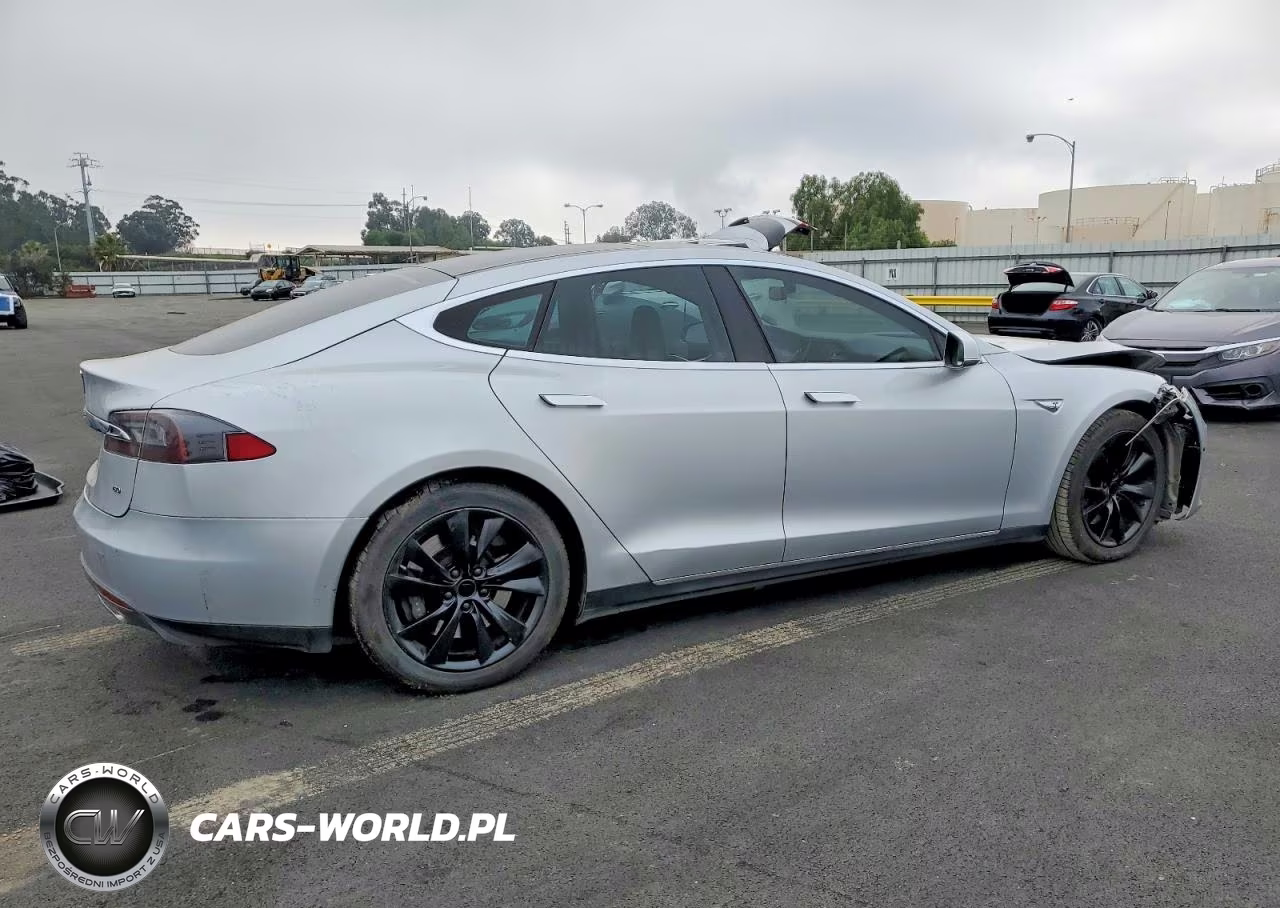 2014 Tesla Model S VIN:5YJSA1S17EFP33222 - 3